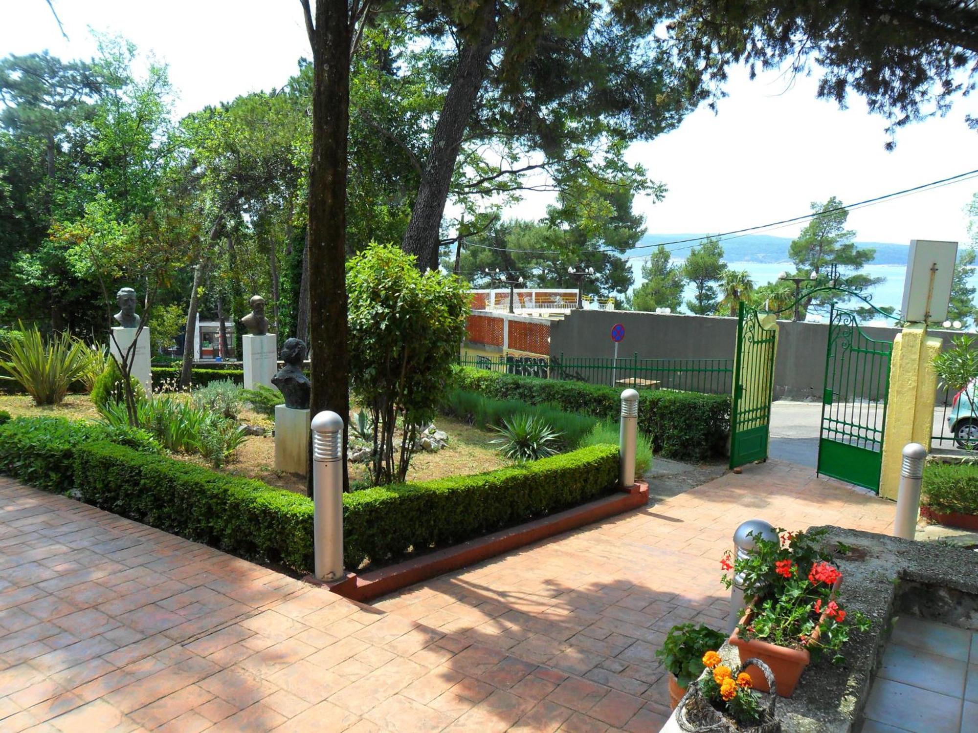 Hotel Ruzica- Glavna Zgrada I Depandanse Crikvenica